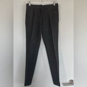 Odeeh woman’s classic pants. Grey color. Size 34 European. Size S USA